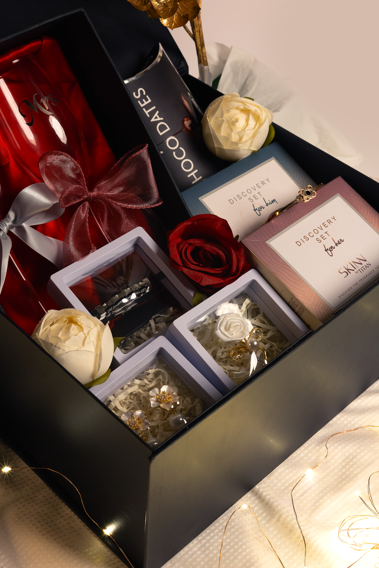 Mr & Mrs Moments – Couple Gift Hamper