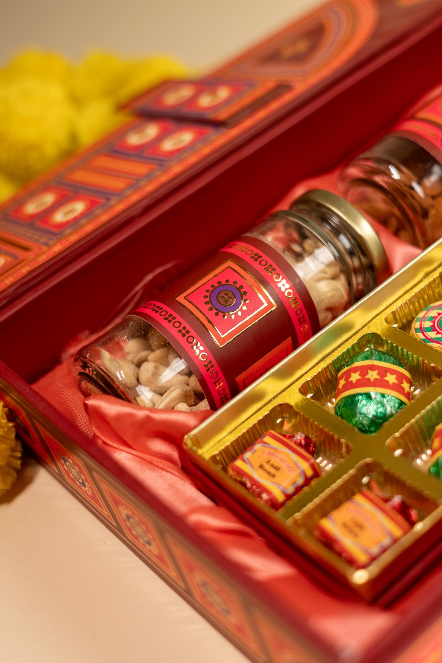 Majestic Festive Trunk with Dry Fruits and Chocolates