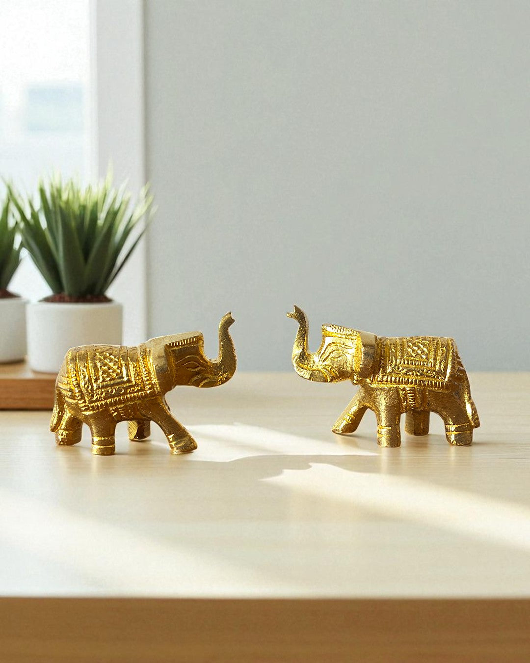 Grace & Grandeur Brass Elephant Favor – Elegant Wedding Gift