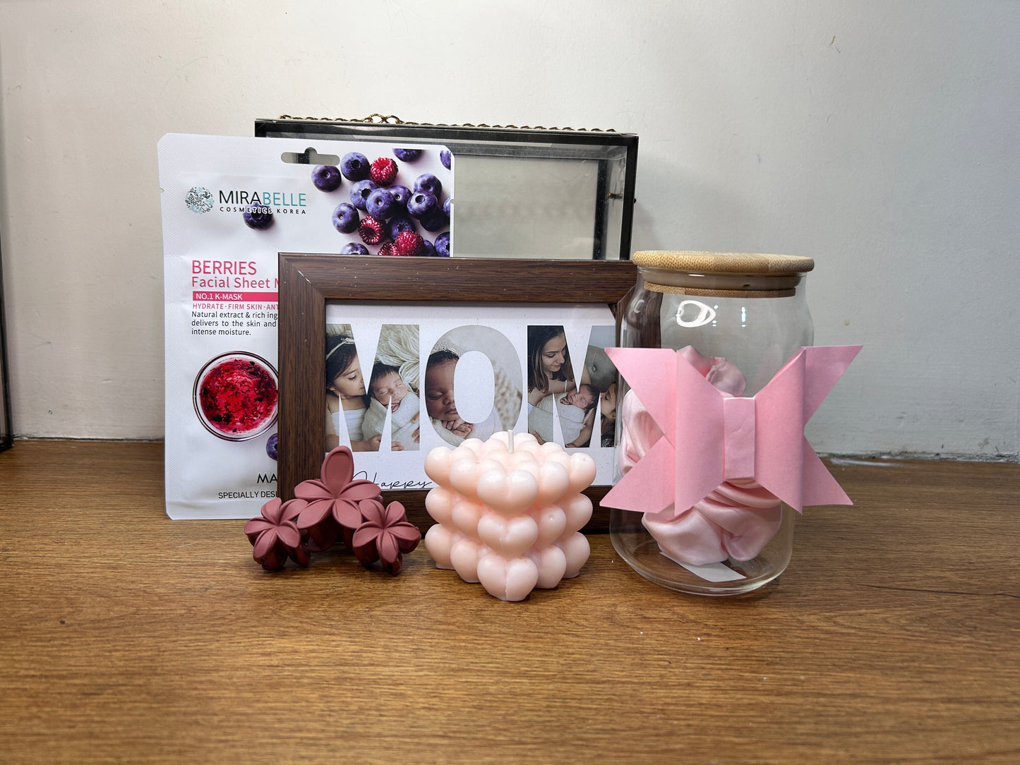 Glow Getter Mom Edition – Radiant Self-Care Hamper