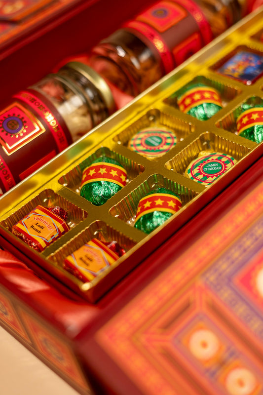 Majestic Festive Trunk with Dry Fruits and Chocolates