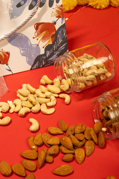 Mini Treat Hamper with Dry Fruits and Makhana