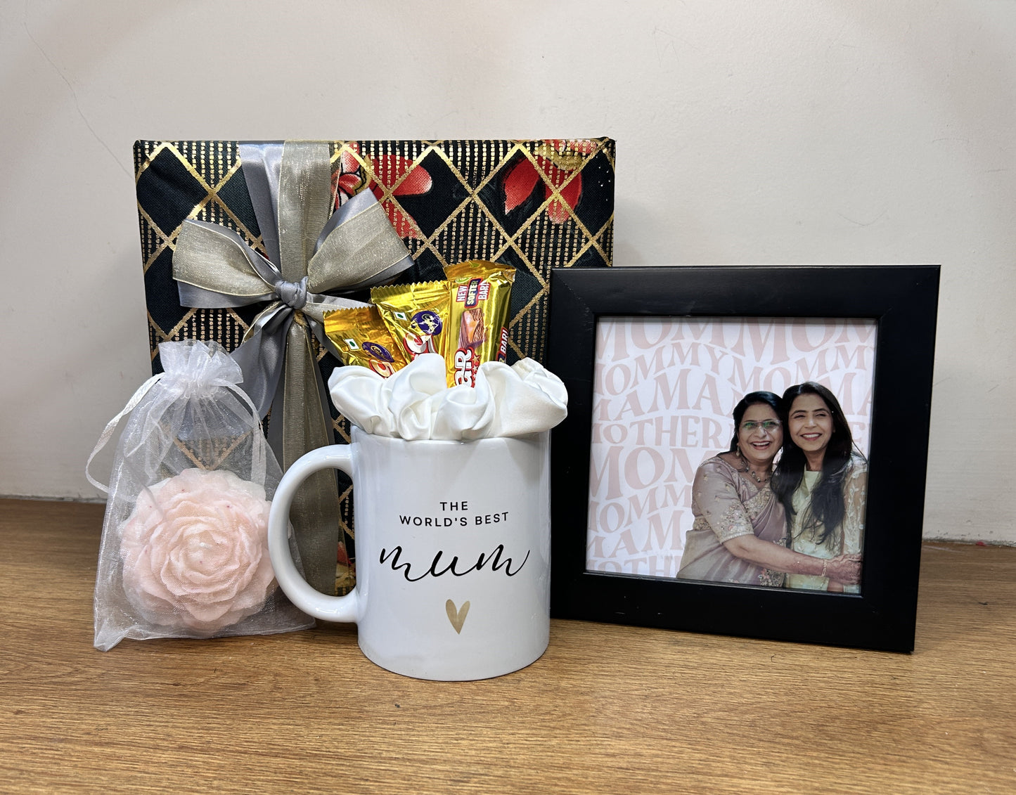Golden Hearted Hamper – Personalized Gift Box
